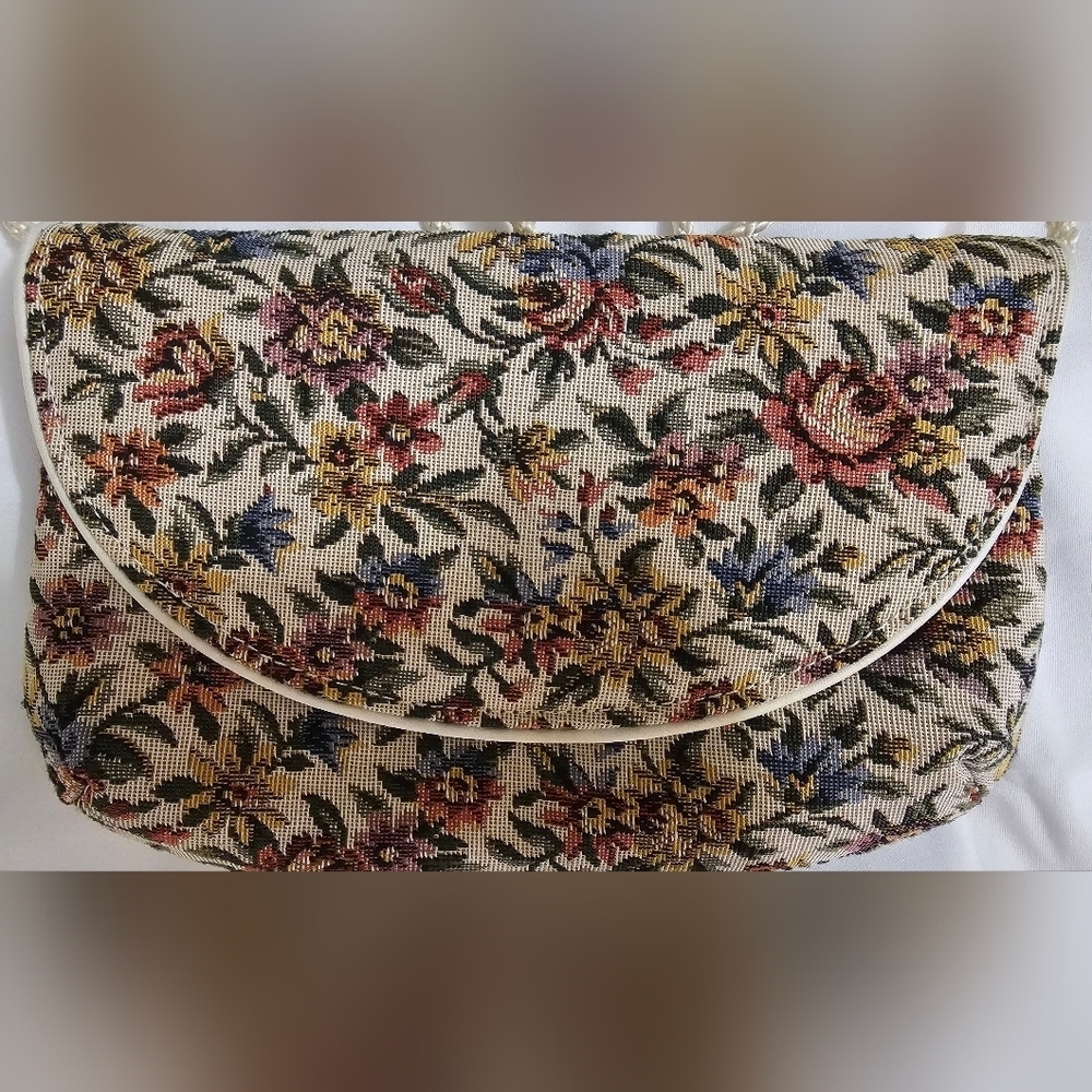 Vintage Floral Tapestry Clutch / Shoulder Bag | Braided Strap - Picture 3 of 4